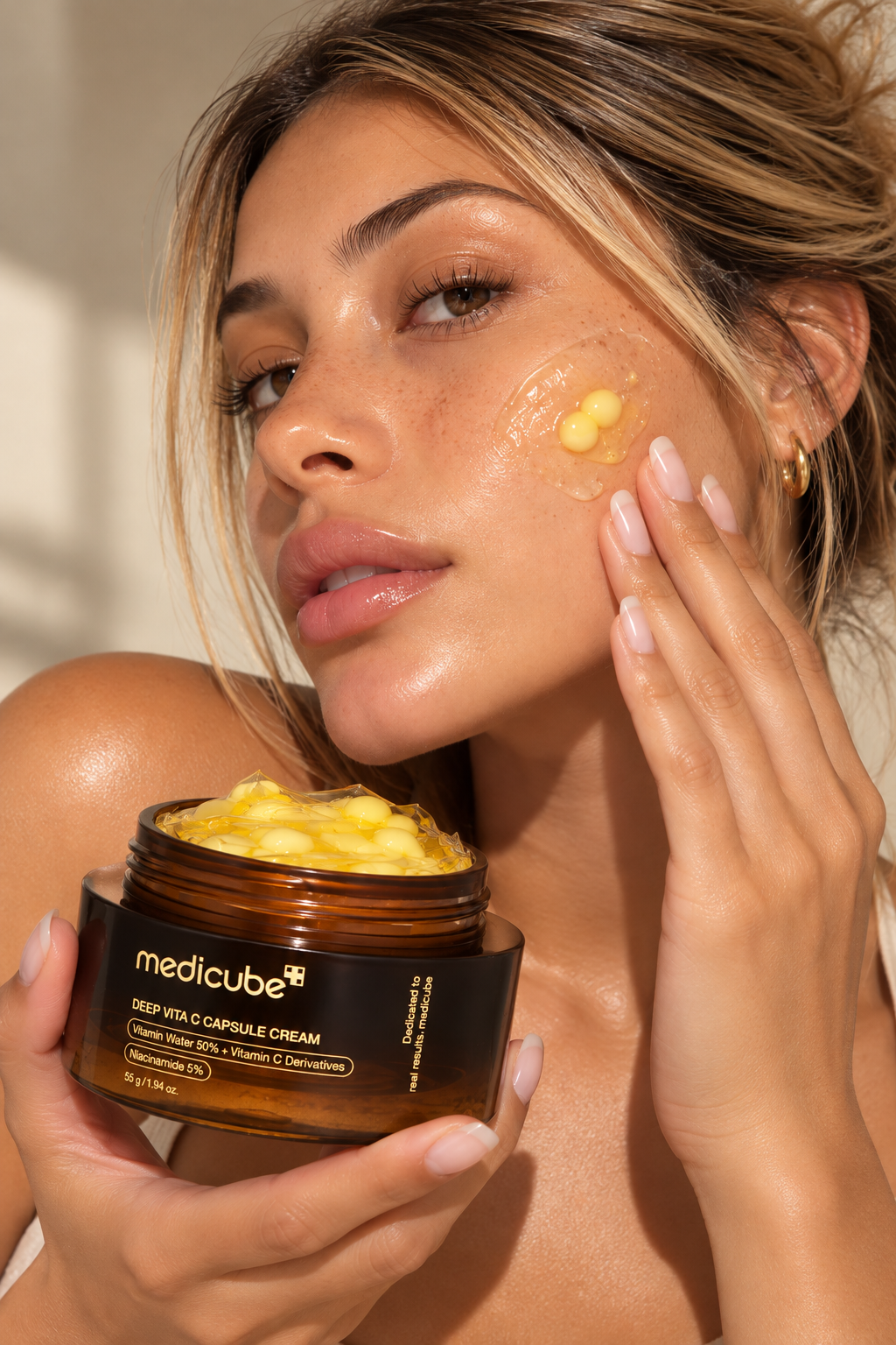 Medicube Deep Vitamin C Golden Capsule Face Moisturizer - Liposome Capsules For Wrinkles Skin Radiance - Transparent Gel for Glow Hydration - Korean Skin Care 1.94 oz